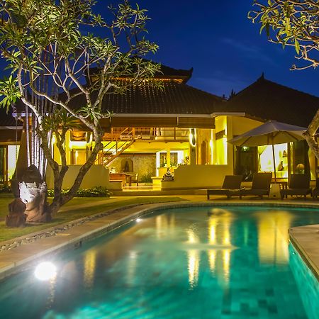 Dyana Villas Seminyak Exterior foto